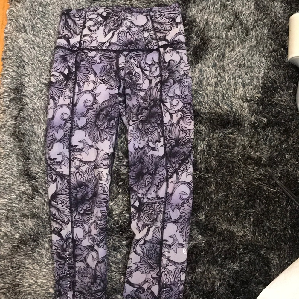 Lululemon time to sweat crops